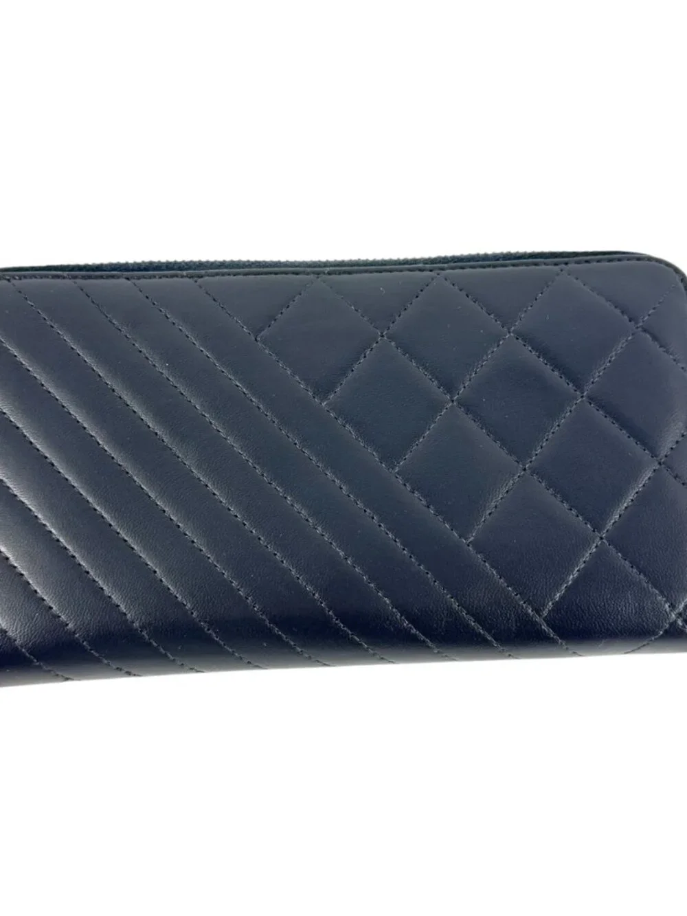 CHANEL Authentic Chevron and Diamond Quilted Navy Blue Leather Zippy Wallet